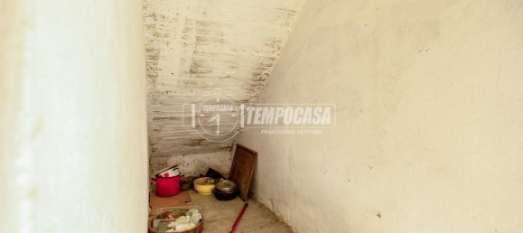 4-salle Appartement à Reggio Emilia, Italy No. 92001 7