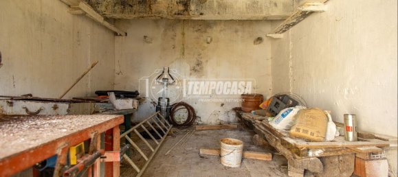 4-salle Appartement à Reggio Emilia, Italy No. 92001 6