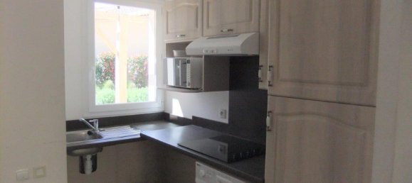 3 bedrooms Villa in L'Isle-sur-la-Sorgue, France No. 1902 5