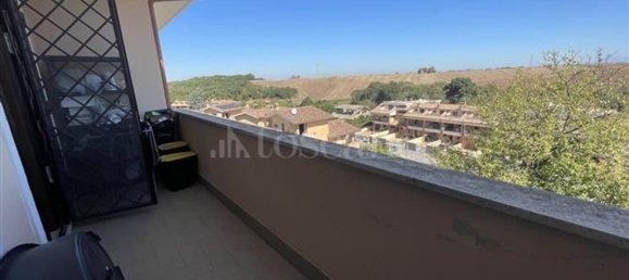 3 bedrooms Apartment in Pomezia, Italy No. 357039 8