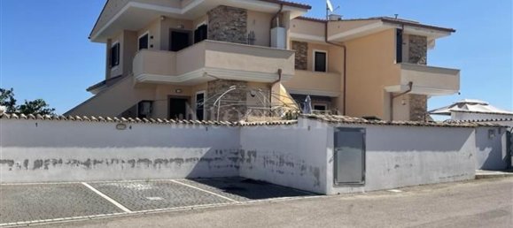 3 bedrooms Apartment in Pomezia, Italy No. 357039 2