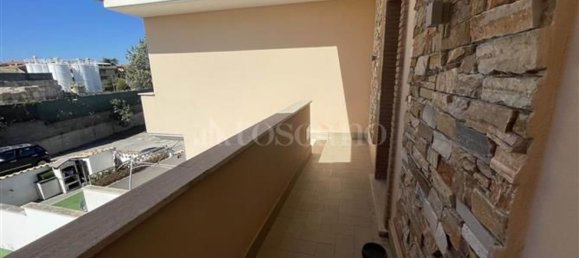3 bedrooms Apartment in Pomezia, Italy No. 357039 7