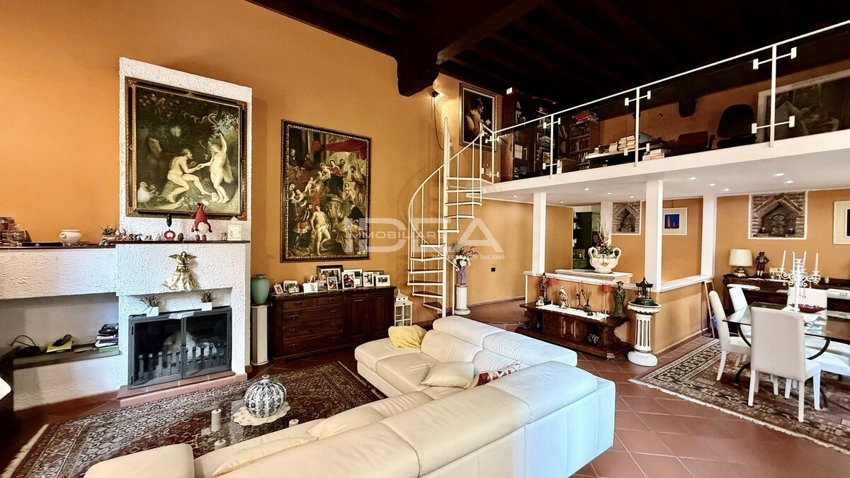 Apartamento T3 em Lucca, Italy N.º 11980