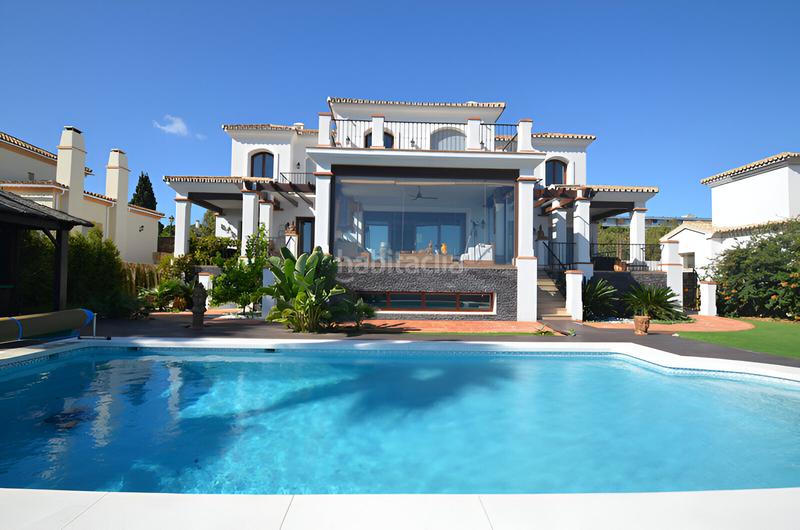 6 chambres Villa à La Duquesa, Spain No. 99549