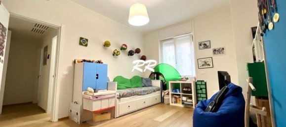 5 rooms Apartment in Milan, Italy No. 314218 25