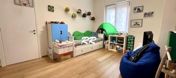 5 rooms Apartment in Milan, Italy No. 314218 20