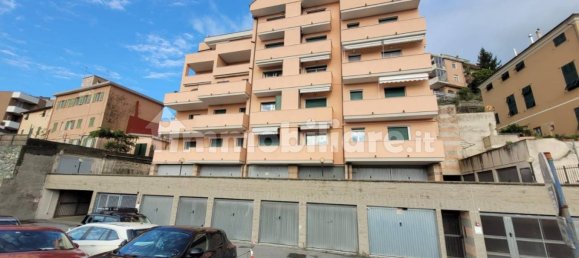 Garage à Genoa, Italy 36m² No. 373996 3