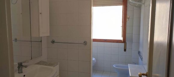 2 Schlafzimmer Wohnung in Agliana, Italy, Nr. 49636 13