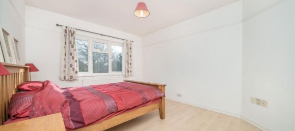 3 Schlafzimmer Haus in Surbiton, United Kingdom, Nr. 10230 2