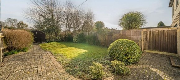 3 Schlafzimmer Haus in Surbiton, United Kingdom, Nr. 10230 8