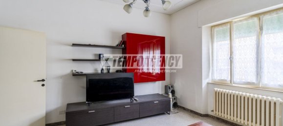 3 rooms Apartment in Monte San Giusto, Italy No. 275060 12