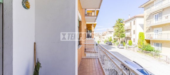 3 rooms Apartment in Monte San Giusto, Italy No. 275060 7