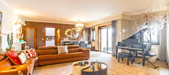 Квартира с 4 спальнями в Порту, Португалия № 324406 7