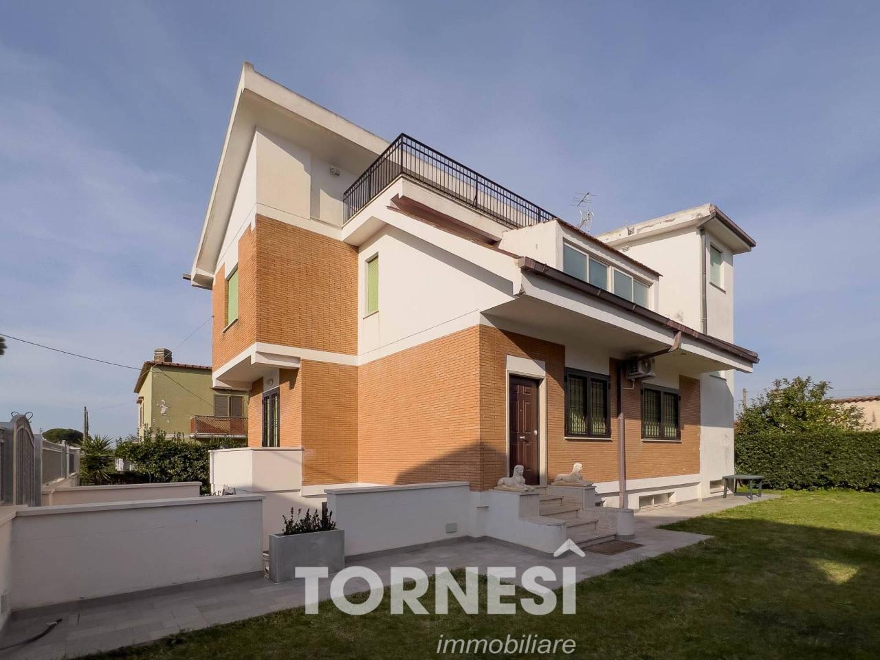 8غرفة فيلا في Terracina, Italy رقم 128623