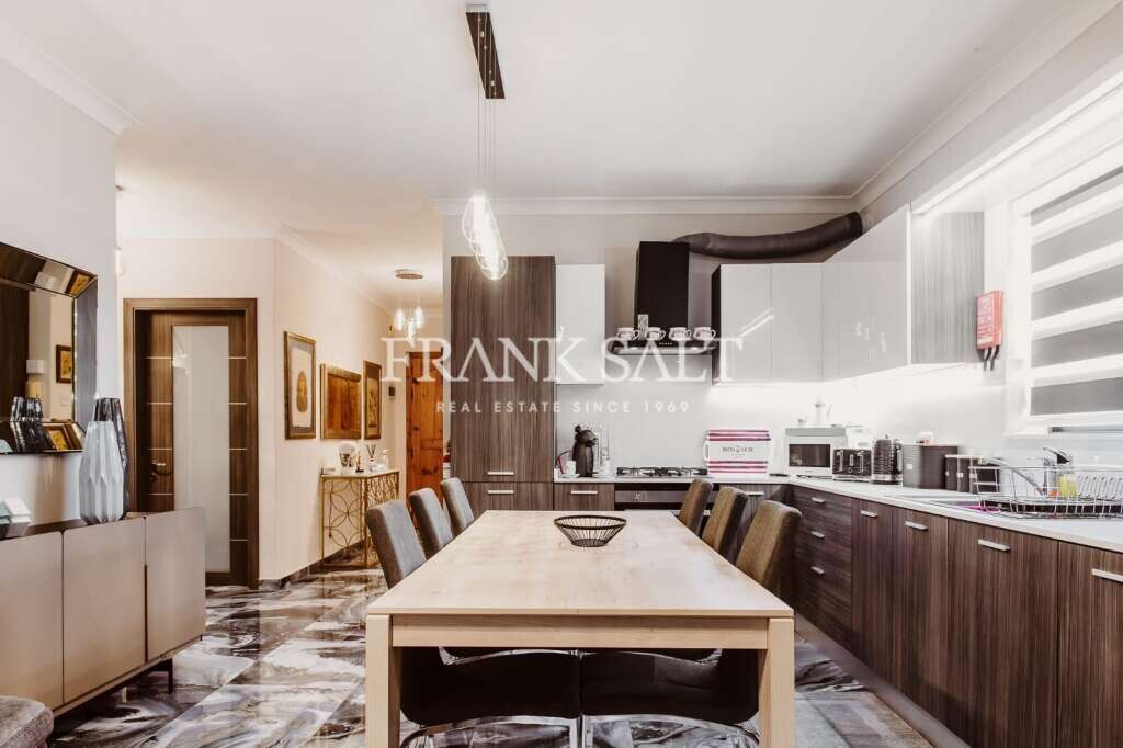 Apartamento de 2 dormitorios en Saint Paul's Bay, Malta No. 3287