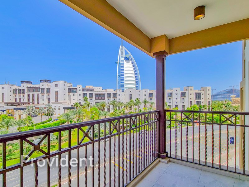 4 غرف نوم شقة في ام سقيم, UAE رقم 1960