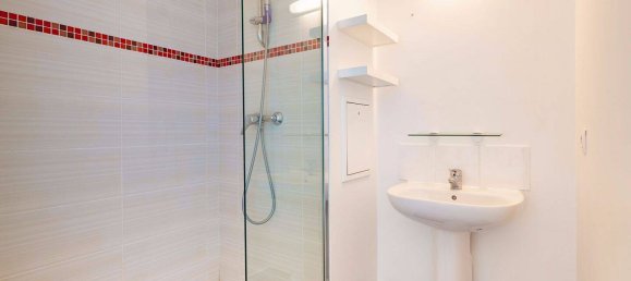 3 bedrooms Apartment in Bezons, France No. 166479 7