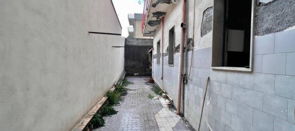 Casa de 8 divisões em Riposto, Italy N.º 71985 23