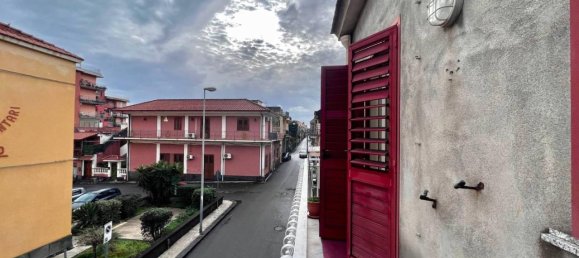 Casa de 8 divisões em Riposto, Italy N.º 71985 14