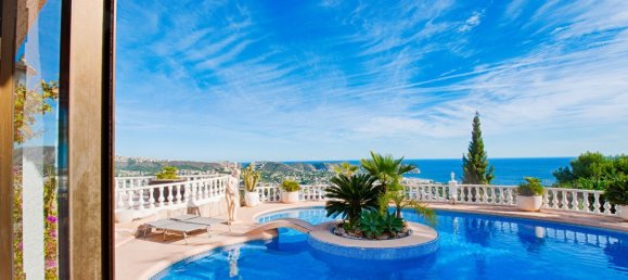 3 bedrooms Villa in Moraira, Spain No. 151066 3