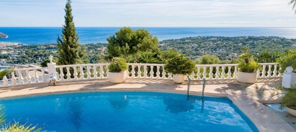 3 bedrooms Villa in Moraira, Spain No. 151066 2