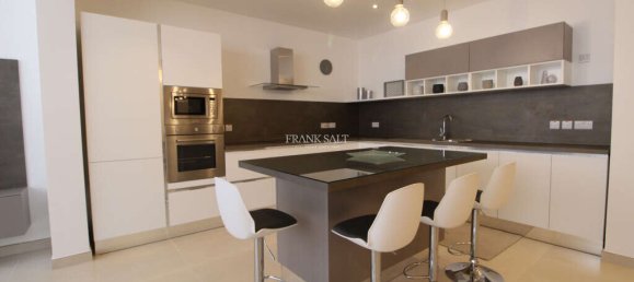 4 Schlafzimmer Wohnung in Saint Julian's, Malta, Nr. 4195 2