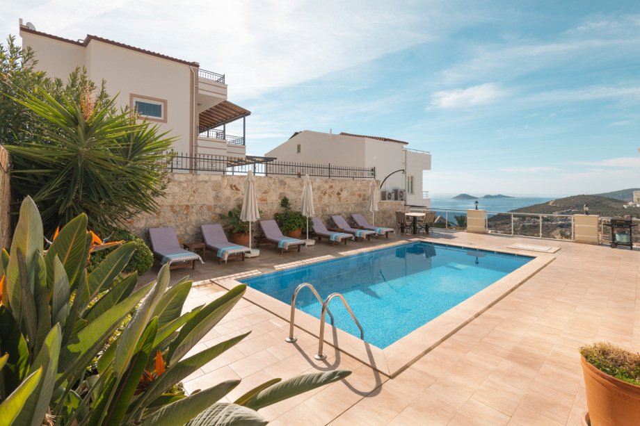 Villa 4+1 in Kalkan, Turkey No. 18555