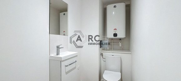 2 chambres Appartement à Orléans, France No. 53399 5