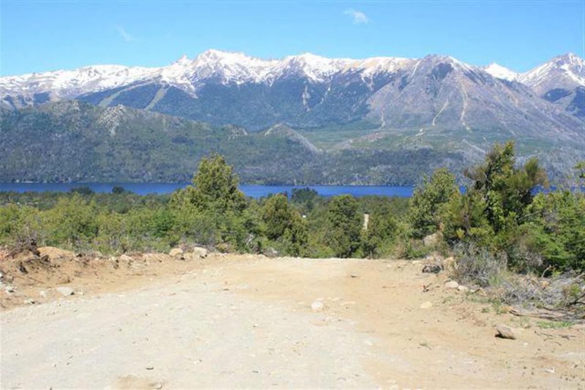  Land in San Carlos de Bariloche, Argentina No. 50482