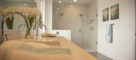 6 bedrooms Villa for sale in Miami, Miami-Dade, Florida, USA № 614356 12