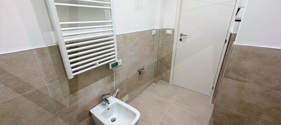 3-Zimmer Wohnung in Bologna, Italy, Nr. 20678 6