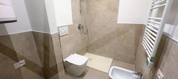 3-Zimmer Wohnung in Bologna, Italy, Nr. 20678 5