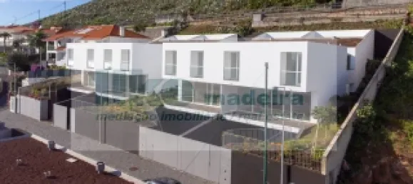 Casa de 3 dormitorios en Funchal, Portugal No. 18981 3