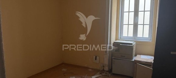 Здание с 6 спальнями в Фару, Португалия № 113160 11