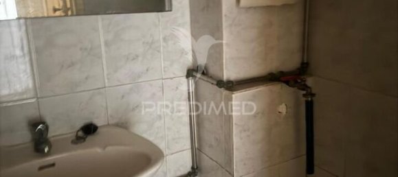 Здание с 6 спальнями в Фару, Португалия № 113160 14