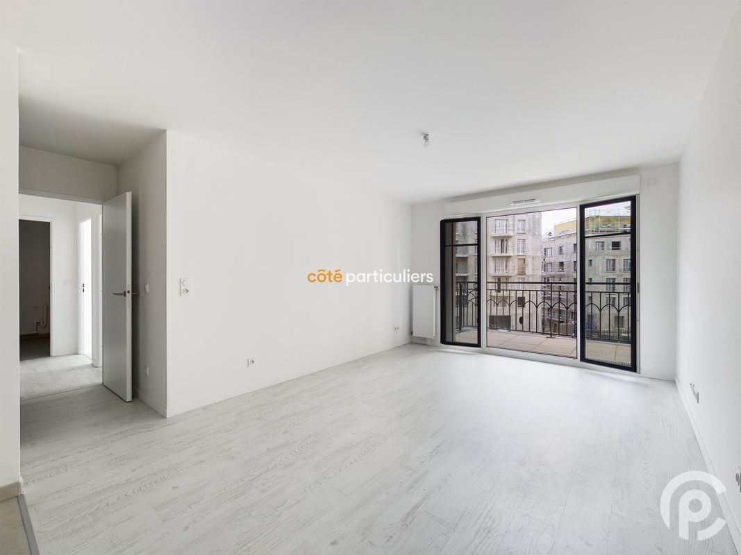 2 bedrooms Apartment in Clamart, France No. 168967