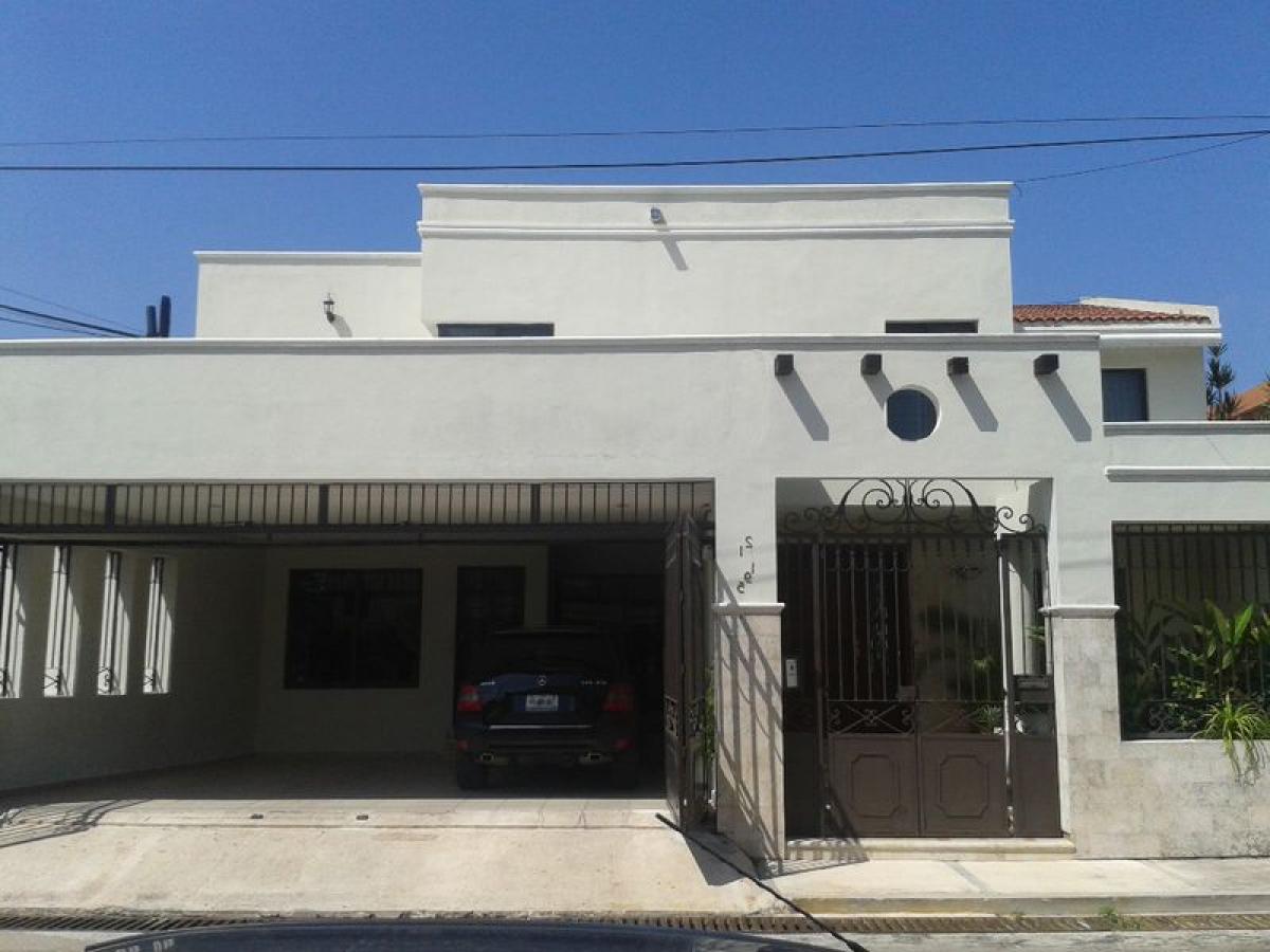 4 bedrooms House in Yucatan, Mexico No. 170779