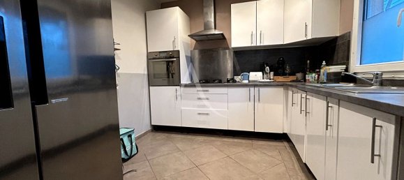 3 bedrooms House in Pontault-Combault, France No. 170222 2