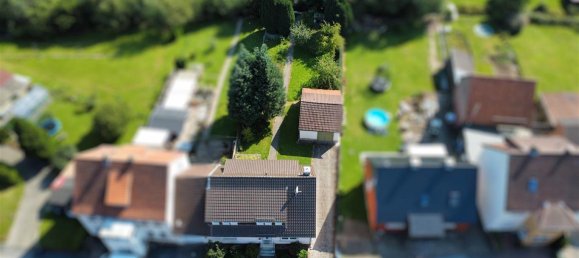 Дом с 6 комнатами в Нортхайм, Германия № 135760 3