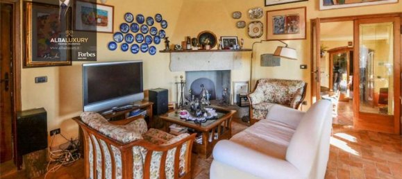 5 bedrooms Villa in Loro Ciuffenna, Italy No. 525 12