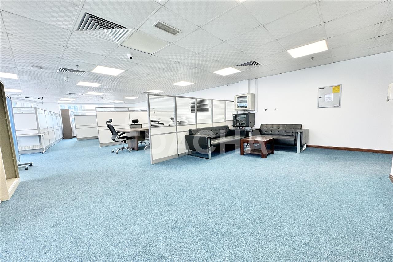 1 room Office in Jumeirah Lake Towers, UAE No. 27148