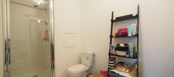 1 bedroom Apartment in Bois-d'Arcy, France No. 183742 4