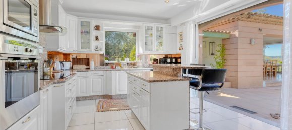 6 bedrooms Villa in Mouans-Sartoux, France No. 1945 11