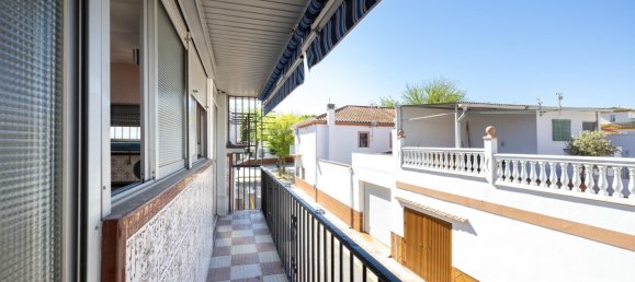 5 bedrooms Townhouse in Granada, Spain No. 134607 4