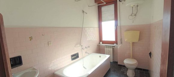 5 rooms Apartment in Ovada, Italy No. 167547 17