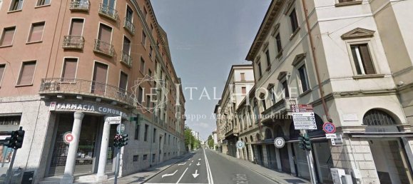 3غرفة شقة في Bergamo, Italy رقم 316103 2