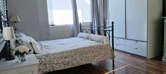 Ático de 2 dormitorios en Marbella, Spain No. 133586 8