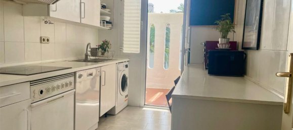 Ático de 2 dormitorios en Marbella, Spain No. 133586 6