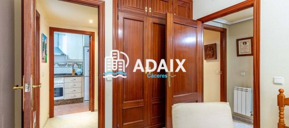 Apartamento de 3 dormitorios en Cáceres, Spain No. 160487 30