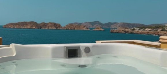 2 bedrooms Penthouse in Nova Santa Ponsa, Spain No. 266373 3